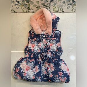 Little Lass Blue Vest Size 18‎ Month